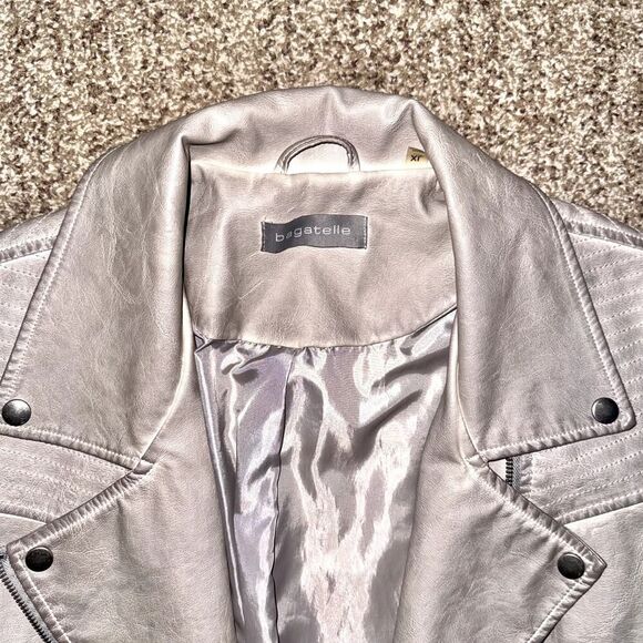 Bagatelle Women's Full Zip Faux Leather Tan Motorcycle Jacket Size XL - Picture 2 of 13